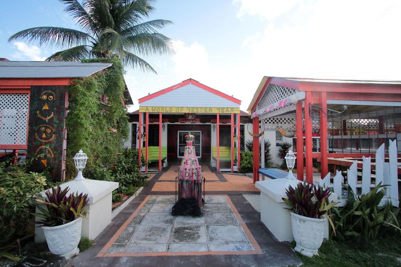 Nettie'S Different Of Nassau Casuarina'S Hotel Eksteriør billede